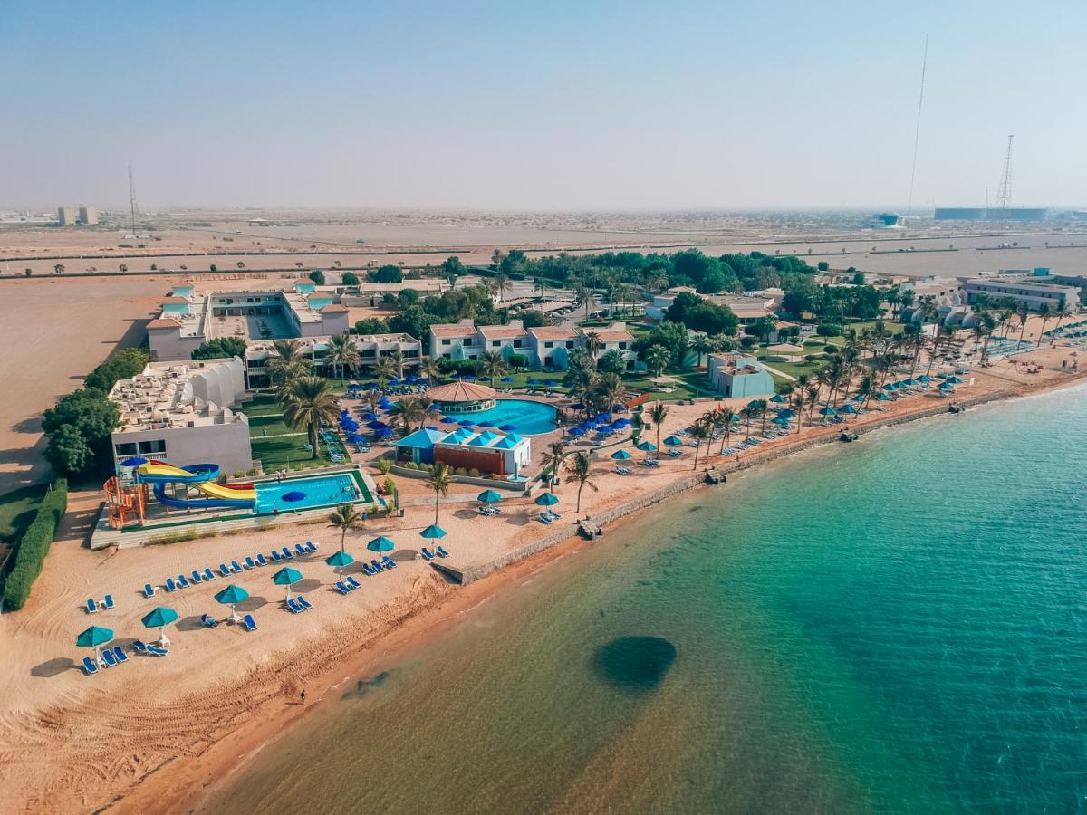 Bm Beach Resort Ras al-Khaimah Exterior foto